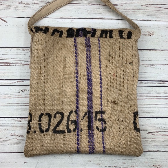 Rustic Cross Body Dog Wolf Purse - Picture 8 of 8